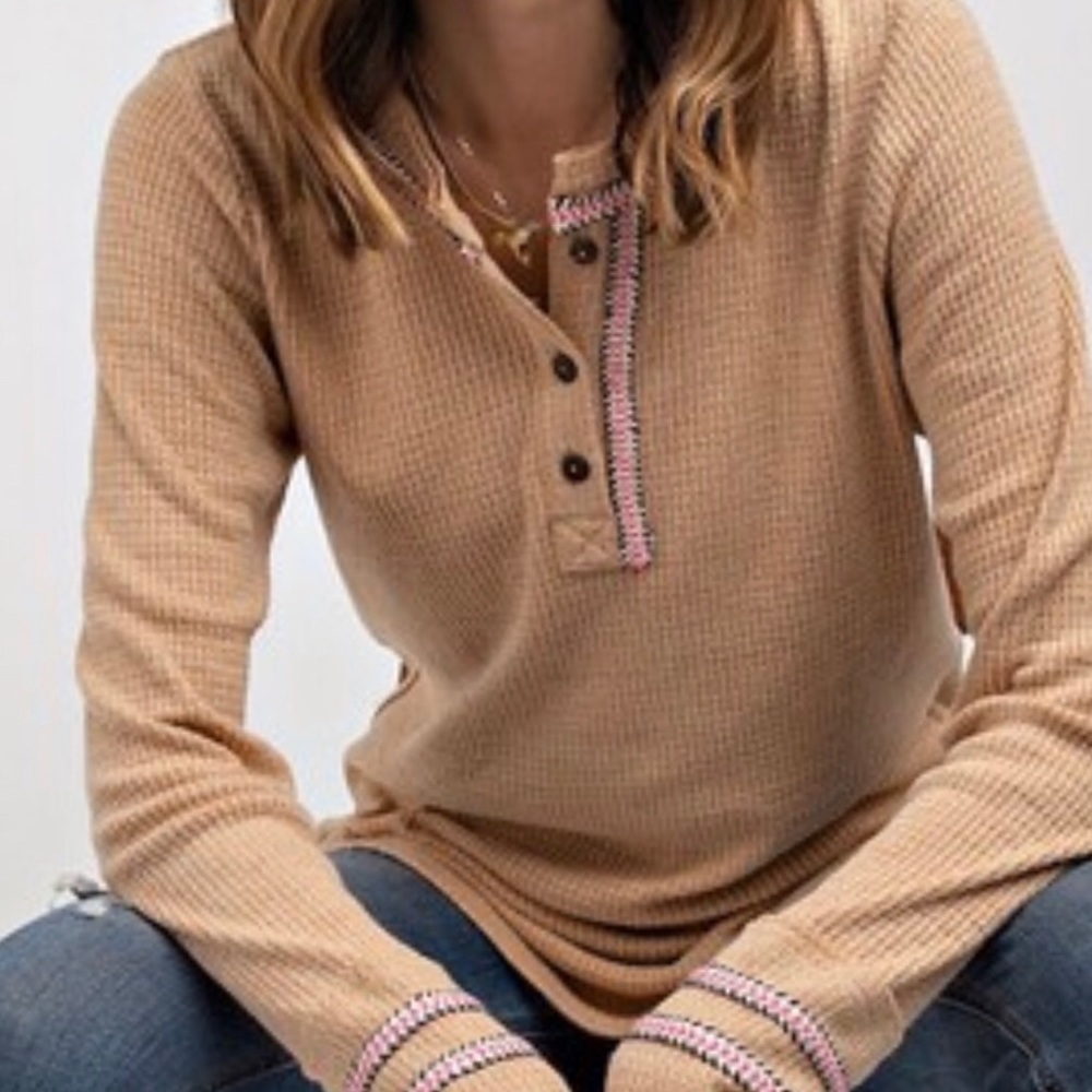 Embroidered Detail Waffle Knit Henley Top - Picture 2 of 3